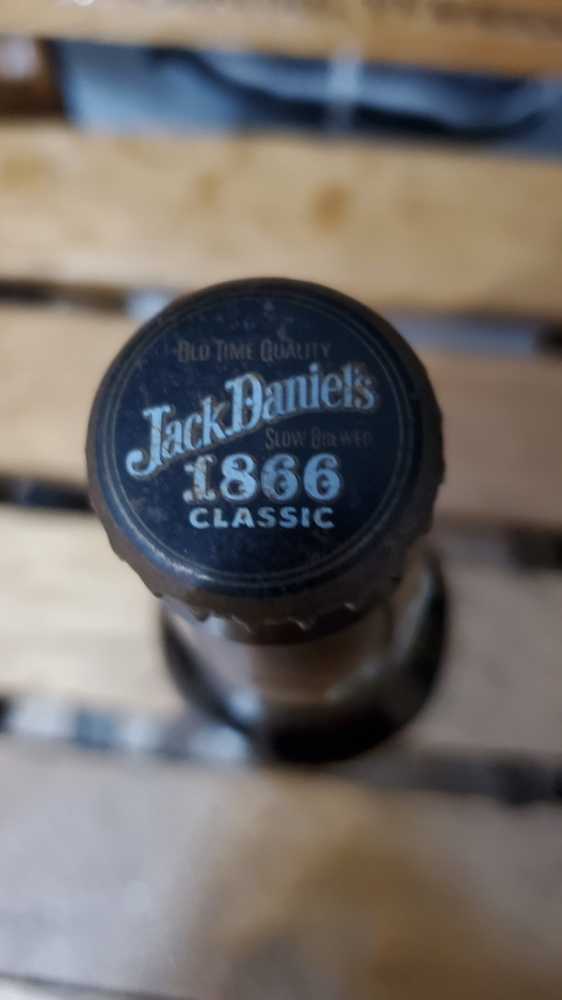 1866 Classic Amber Lager - Jack Daniel‘s Distillery (12 FL OZ) alcohol collectible [Barcode 08218476] - Main Image 3