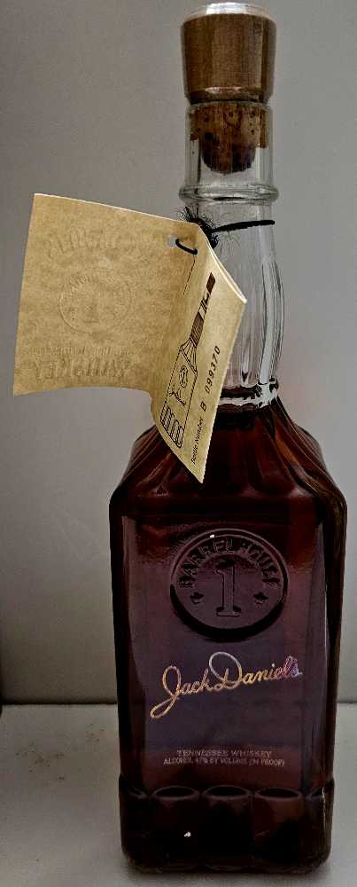 Barrel House 1 - Summer - Jack Daniel Distillery (750 mL) alcohol collectible [Barcode 082184082140] - Main Image 3