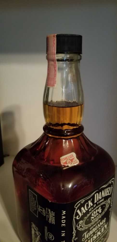 JD Black Label 90 Proof  - Jack Daniel’s Distillery, Lynchburg, TN (1.75 L) alcohol collectible [Barcode 082184089989] - Main Image 2