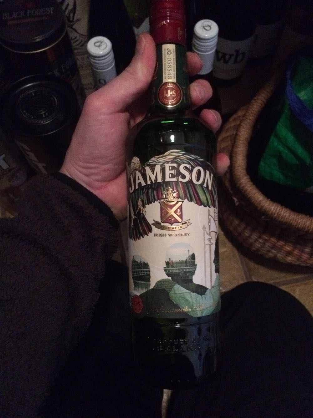 Jameson St. Patrick’s Day Limited Edition Irish 2018  alcohol collectible [Barcode 9010330000268] - Main Image 2