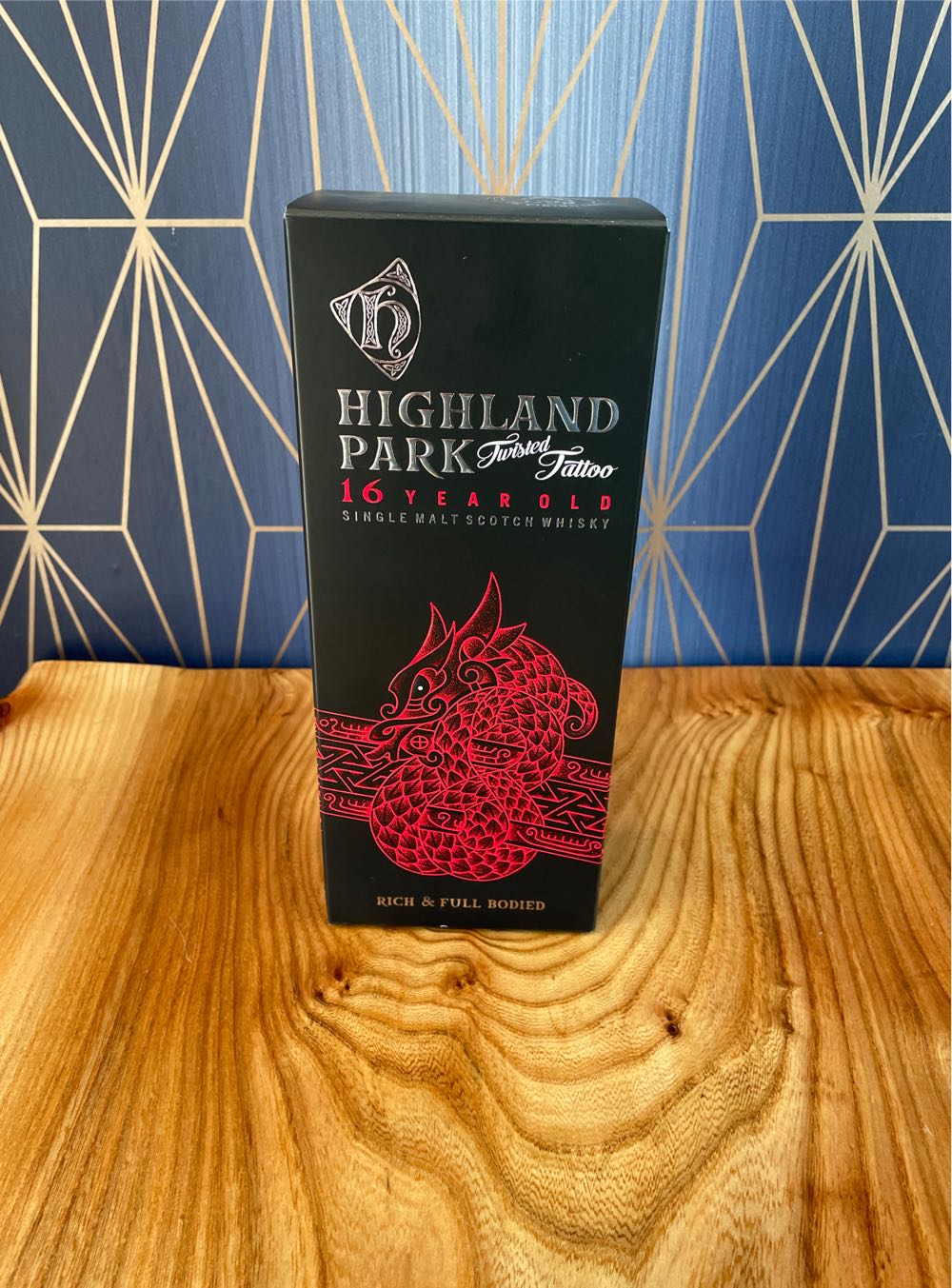 Highland Park Twisted Tatoo - Highland Park (700 mL) alcohol collectible [Barcode 5010314307837] - Main Image 3