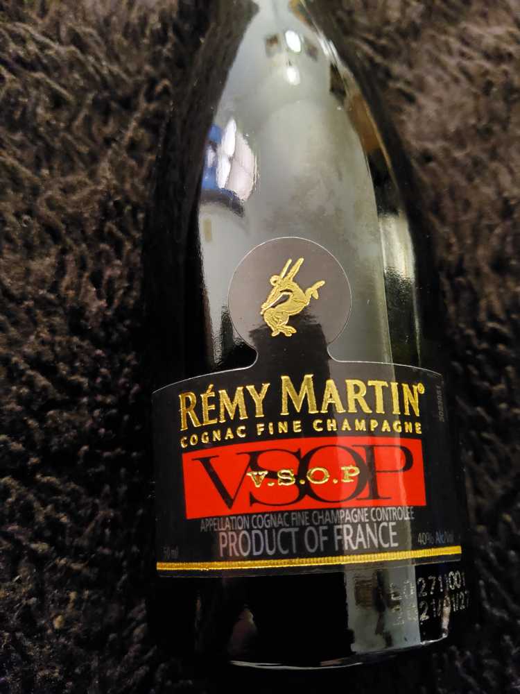 Remy Martin VSOP  - Rémy Cointreau (50 mL) alcohol collectible [Barcode 087236001681] - Main Image 4