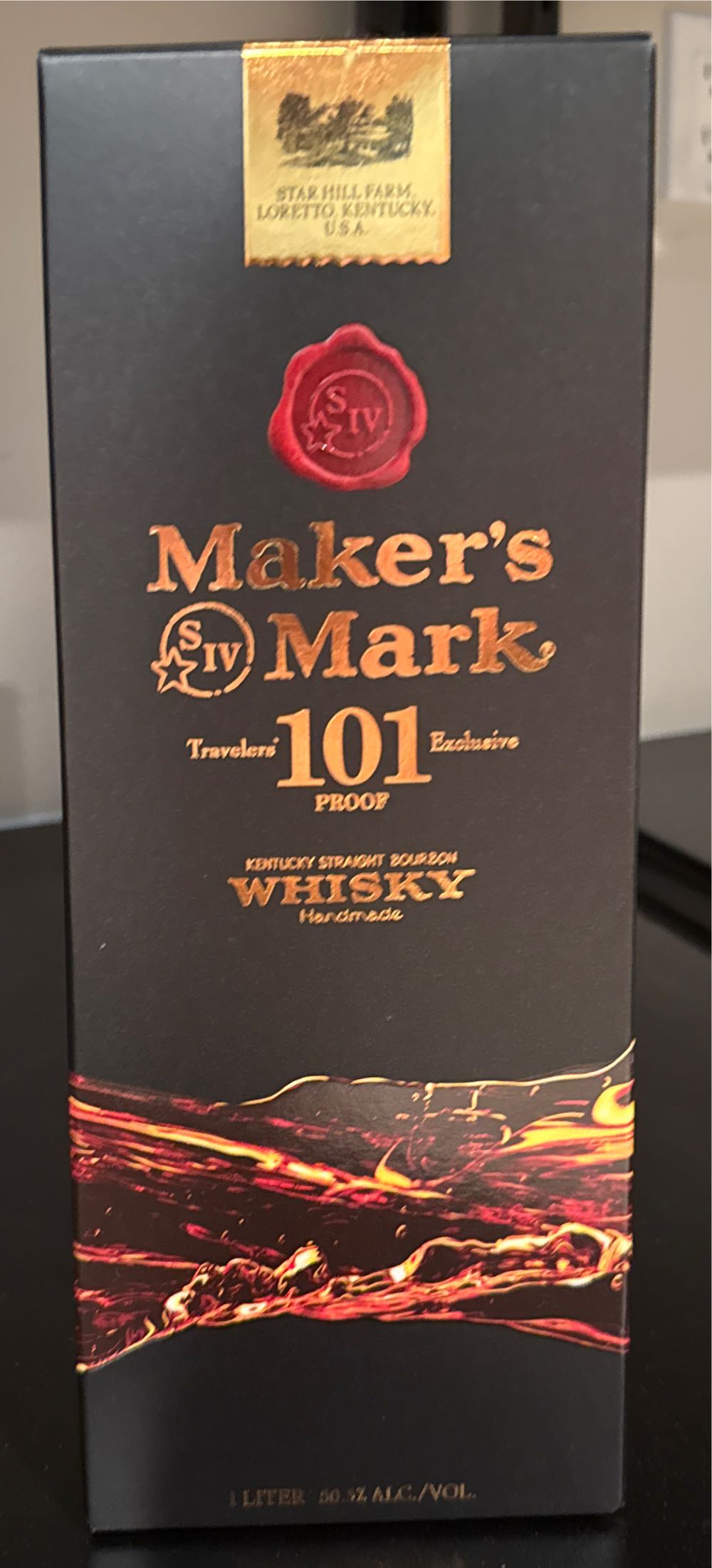 Maker’s Mark 101 - Maker’s Mark Distillery Inc. (1 L) alcohol collectible [Barcode 085246501146] - Main Image 2