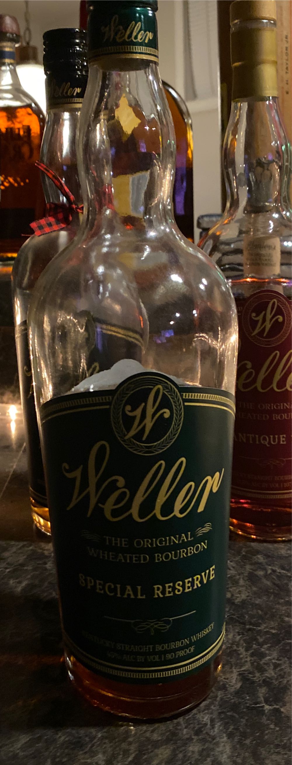 Weller Special Reserve - Buffalo Trace Distillery (750 mL) alcohol collectible [Barcode 088004025748] - Main Image 2