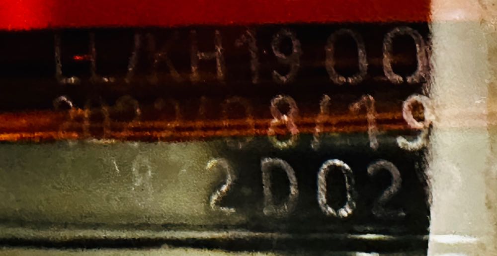 Russell’s Reserve Single Barrel - Wild Turkey Distillery (750 mL) alcohol collectible [Barcode 451357897506] - Main Image 3