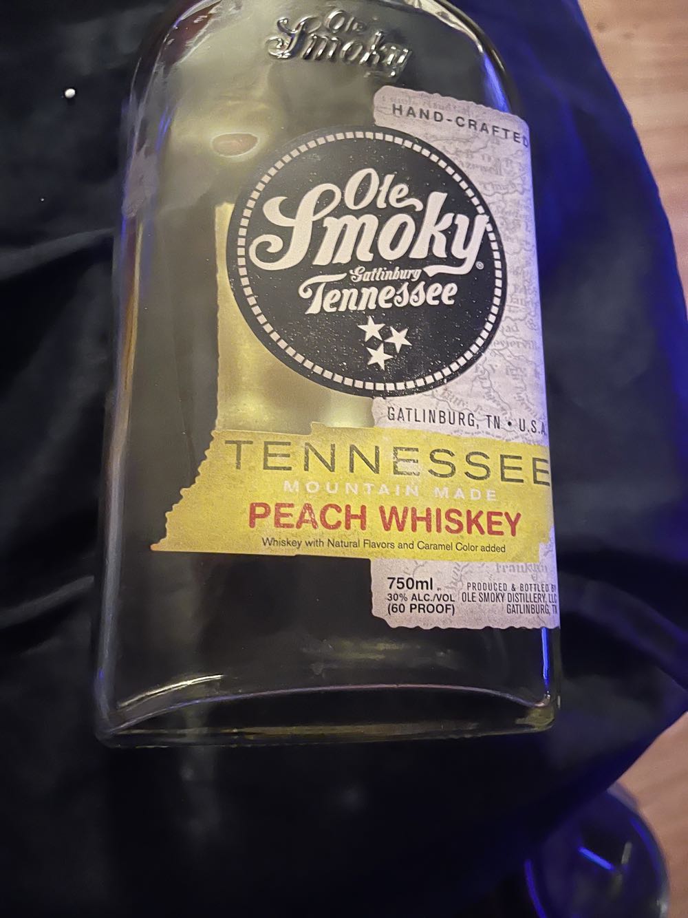 Ole Smoky Peach Whiskey - Ole Smoky Distillery (750 mL) alcohol collectible [Barcode 854628006520] - Main Image 2