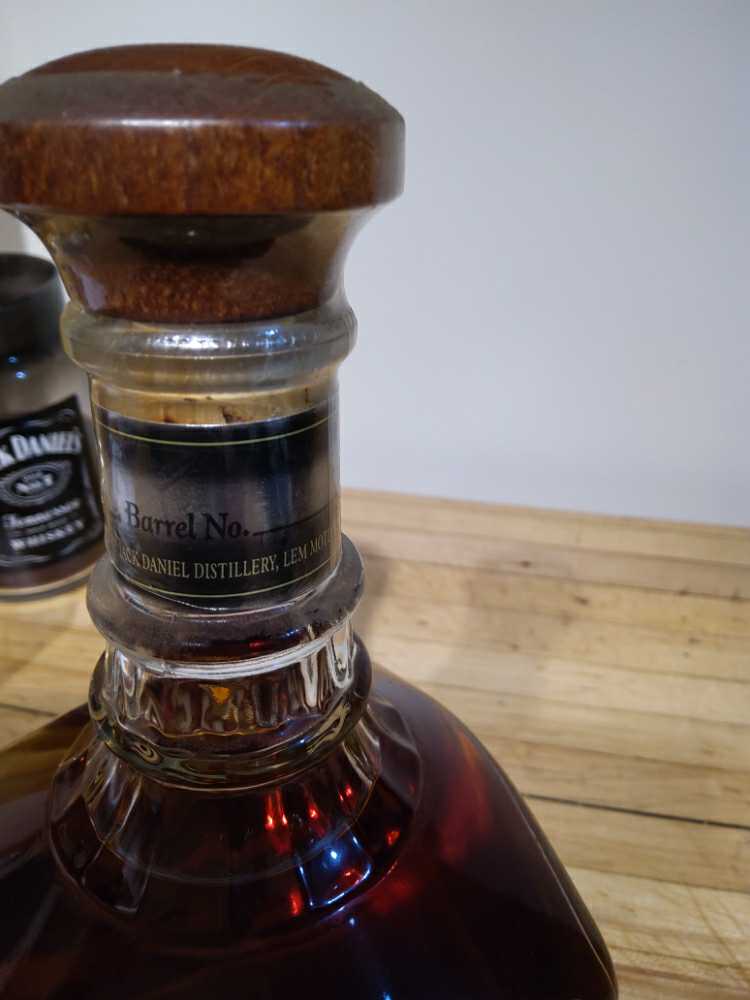 Single Barrell NO INFO ON BOTTLE - Jack Daniel Distillery (750 mL) alcohol collectible - Main Image 2
