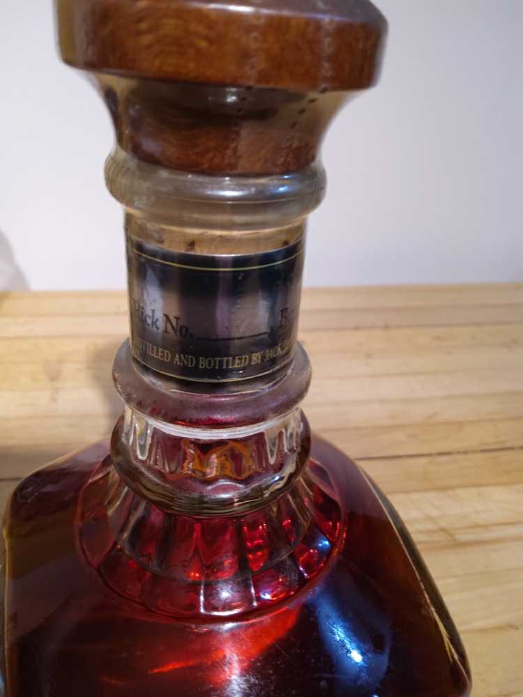 Single Barrell NO INFO ON BOTTLE - Jack Daniel Distillery (750 mL) alcohol collectible - Main Image 3