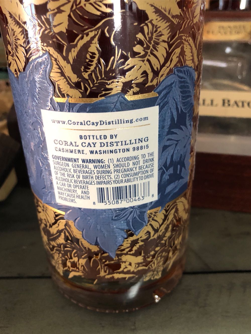 Tommy Bahama Ltd Edition 2019 - Coral Cay Distilling (750 mL) alcohol collectible [Barcode 855087004638] - Main Image 3