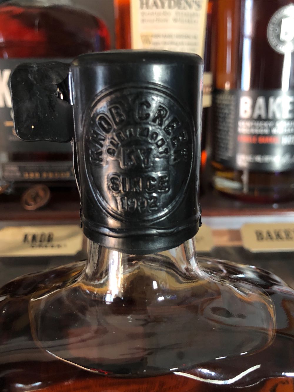 Knob Creek 9yr - Jim B.Beam Distilling Co. (750 mL) alcohol collectible [Barcode 080686016762] - Main Image 2