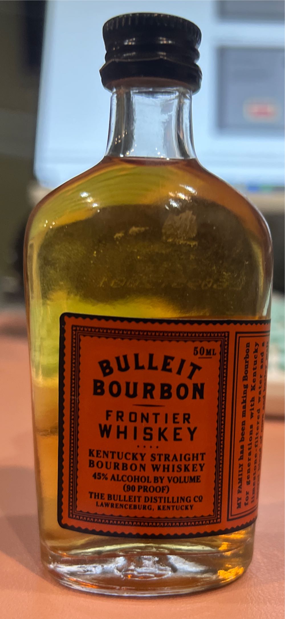 Bulleit Bourbon Frontier Whiskey  alcohol collectible [Barcode 870000055252] - Main Image 2