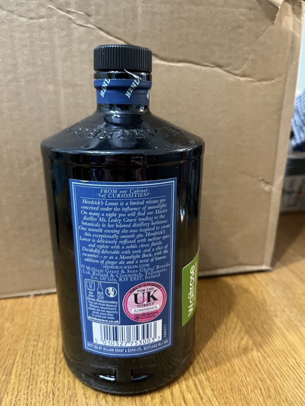 Hendrick’s Gin: Lunar  - Hendrick’s (750 mL) alcohol collectible [Barcode 5010327753003] - Main Image 2