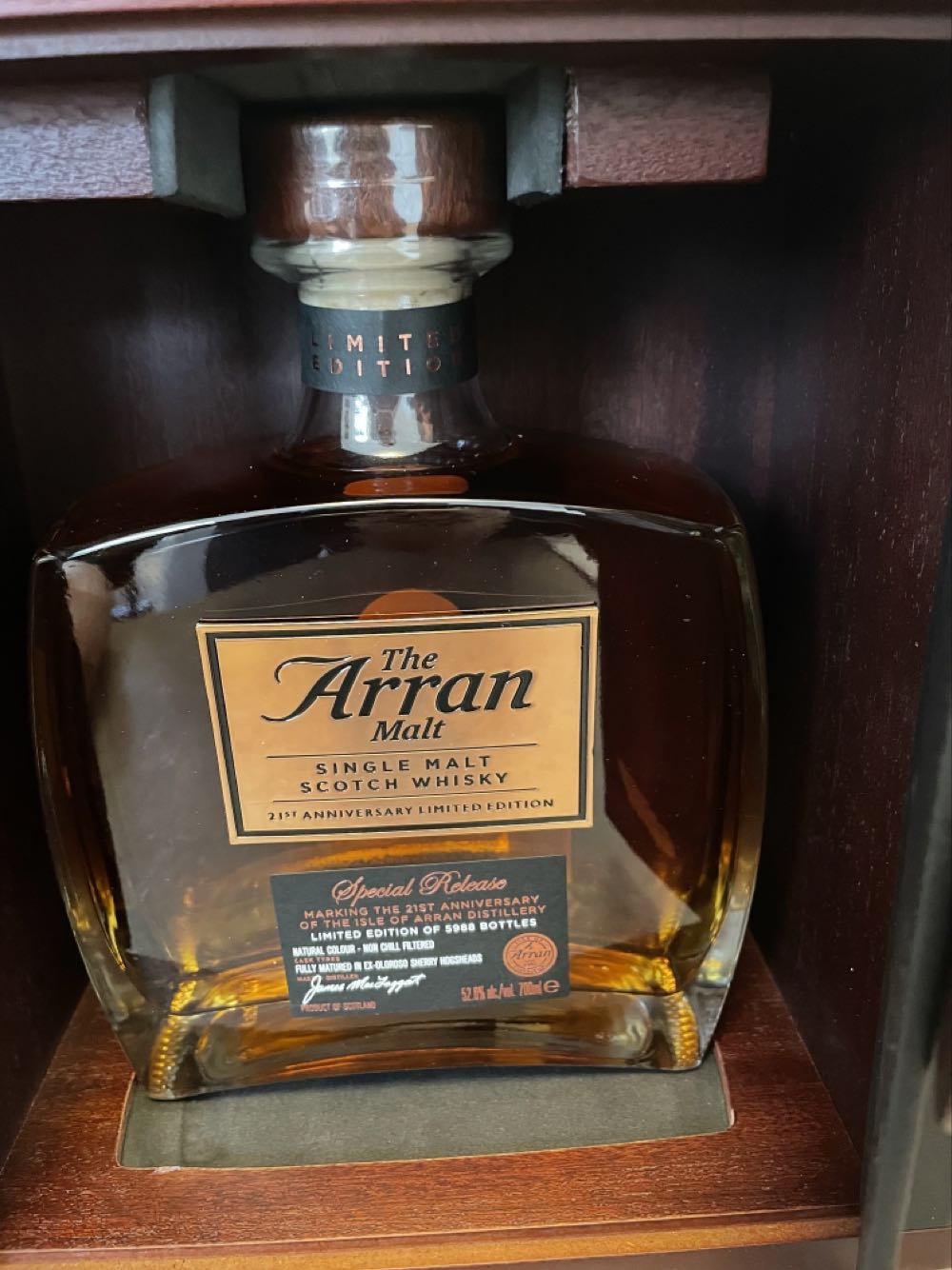 Arran 21st Anniversary Limited Edition Whisky 70cl  (700 mL) alcohol collectible [Barcode 5060044483196] - Main Image 2