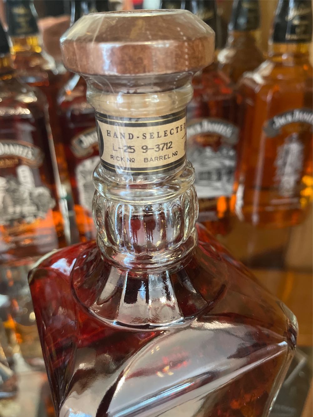 Jack Daniel’s Single Barrel Select - Jack Daniels Distillery (750 mL) alcohol collectible [Barcode 082184087008] - Main Image 2