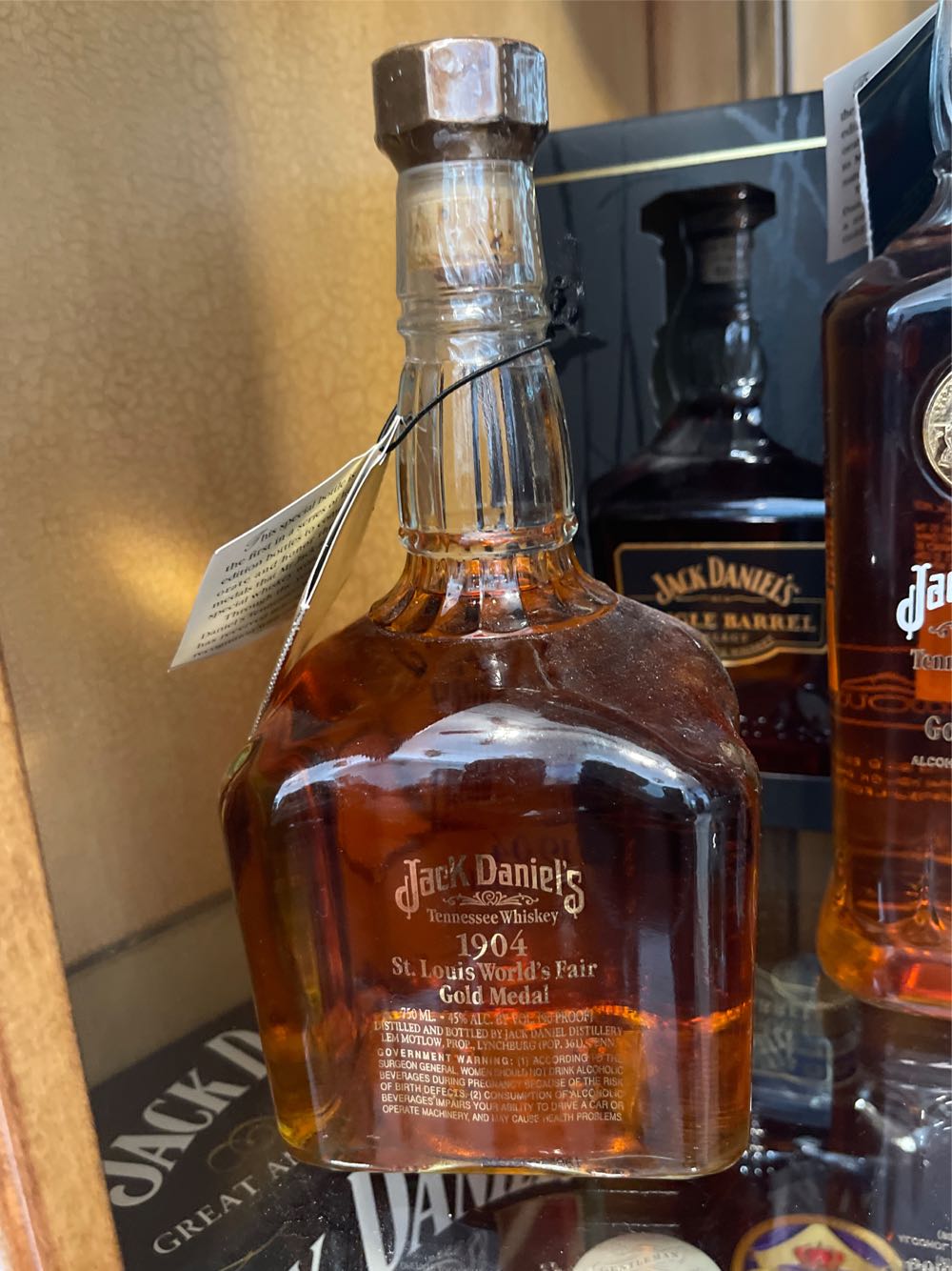 Jack Daniels 1904 Gold Medal  - Jack Daniels Distillery (750 mL) alcohol collectible - Main Image 2