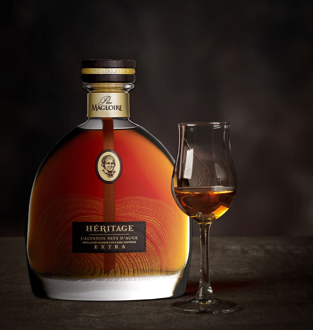 Pere Magloire Extra Héritage - Pere Magloire (700 mL) alcohol collectible - Main Image 2