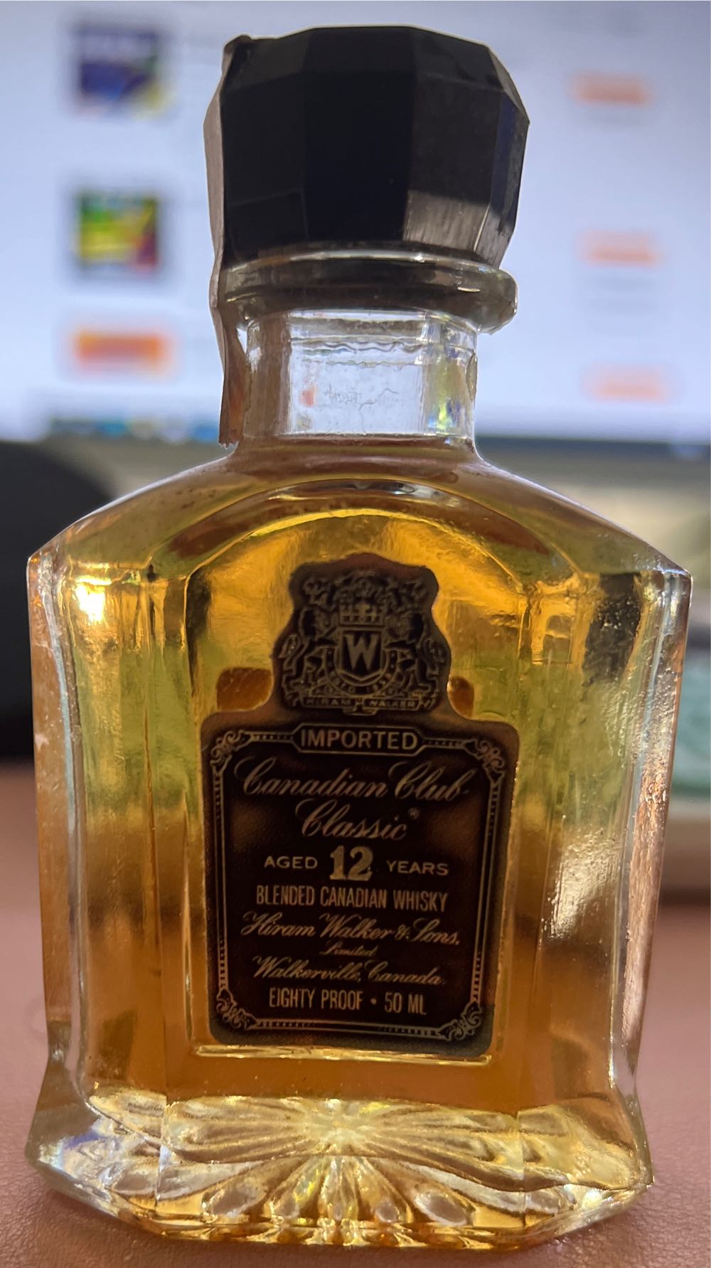 Canadian Club Classic 12 - Hiram Walker & Sons (375 mL) alcohol collectible [Barcode 089540146058] - Main Image 2