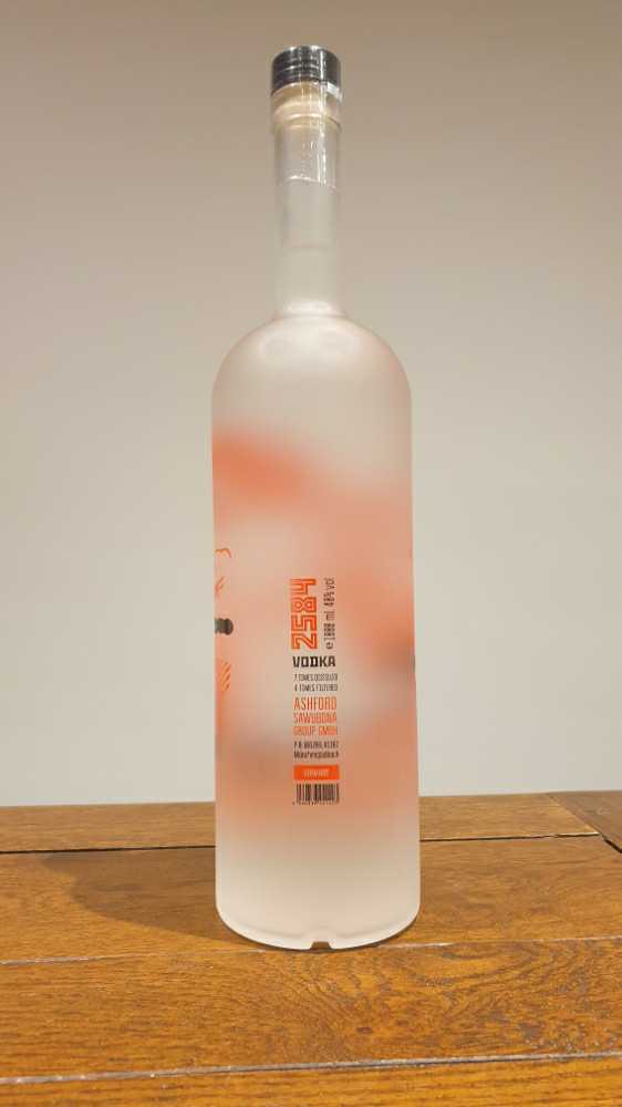 2584 Vodka 1000ml 40% German - Ashford Sawubona Group GMBH (1000 mL) alcohol collectible [Barcode 4260339451423] - Main Image 3