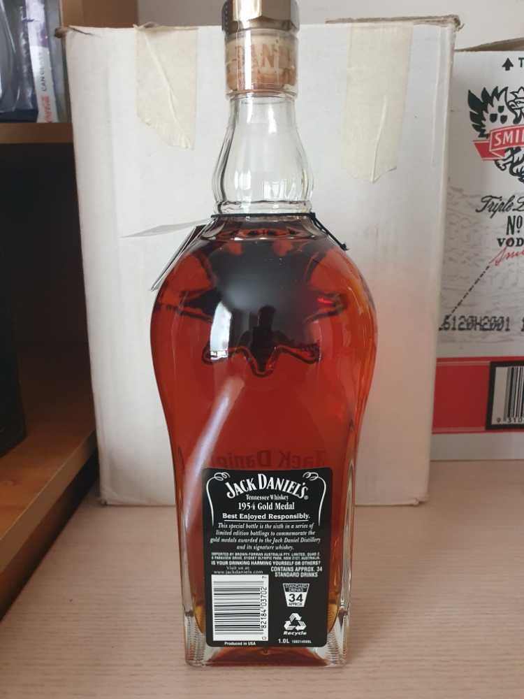 1954 GOLD MEDAL  - Jack Daniel‘s Distillery (1 L) alcohol collectible [Barcode 082184037027] - Main Image 4