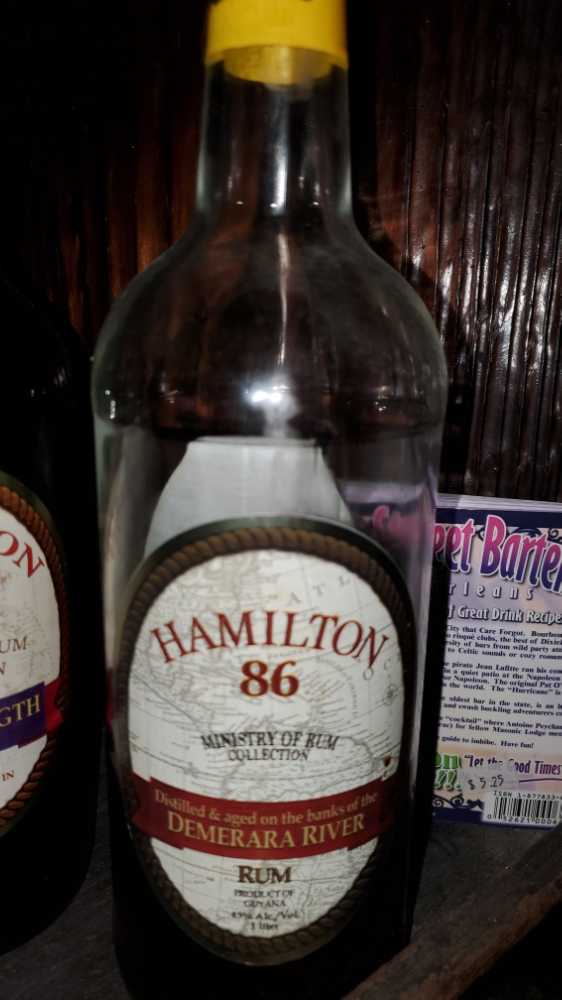 LIQUOR: Jack Daniel’s Honey (2)