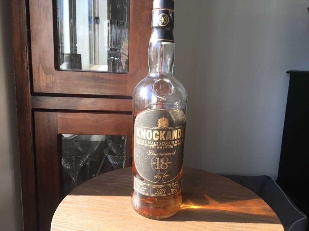 KNOCKANDO 18y Single Malt Scotch Whisky - The Knockando Distillery (700 mL) alcohol collectible [Barcode 5010103802550] - Main Image 4