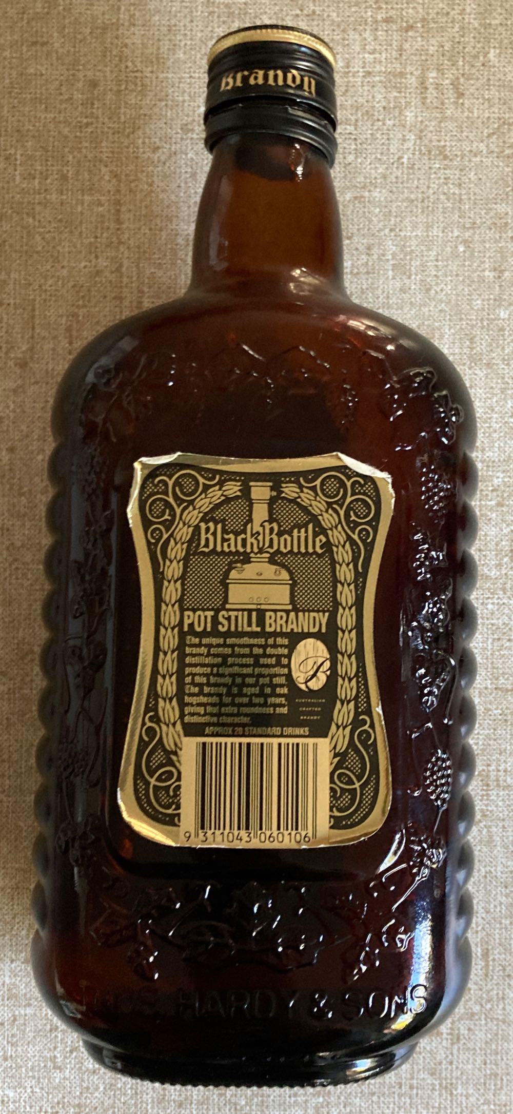 Black Bottle Brandy - Thomas Hardy & Sons (700 mL) alcohol collectible [Barcode 9311043060106] - Main Image 2