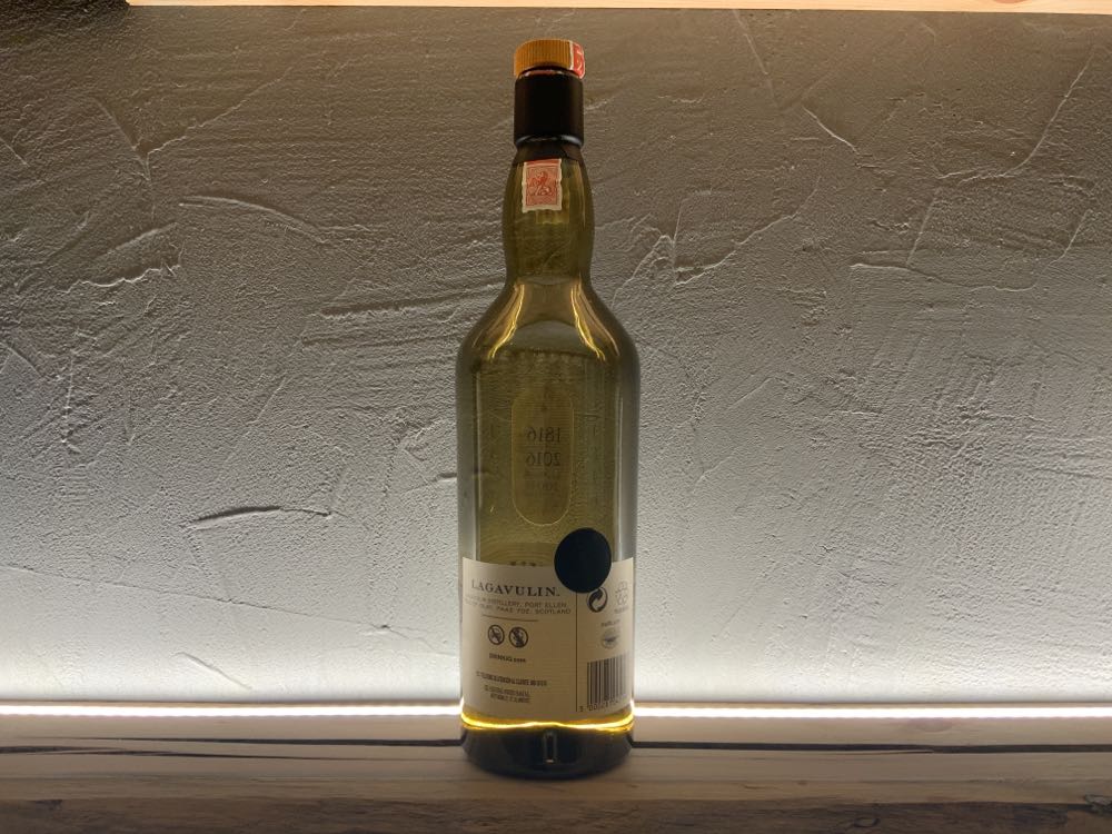 Lagavulin 200th Anniversary Empty Bottle Scotch Whisky Limited Edition - Lagavulin Distillery (700 mL) alcohol collectible [Barcode 5000281045146] - Main Image 2