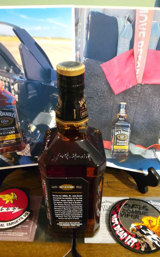 Bottled in Bond  F16 Flight Jack Daniel - Jack Daniel Distillery (10 L) alcohol collectible [Barcode 082184005637] - Main Image 3