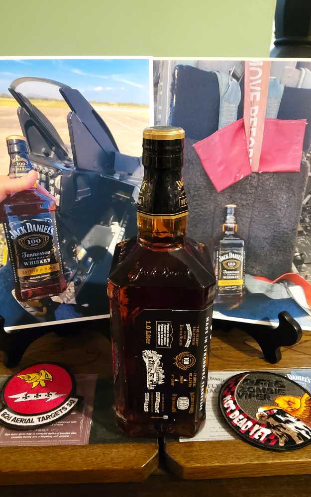 Bottled in Bond  F16 Flight Jack Daniel - Jack Daniel Distillery (10 L) alcohol collectible [Barcode 082184005637] - Main Image 4