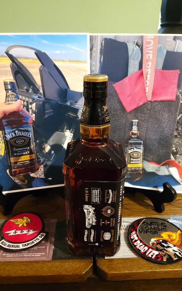 Jack Daniel’s Bottled In Bond - Jack Daniel Distillery (750mL) alcohol collectible [Barcode 082184005637] - Main Image 4
