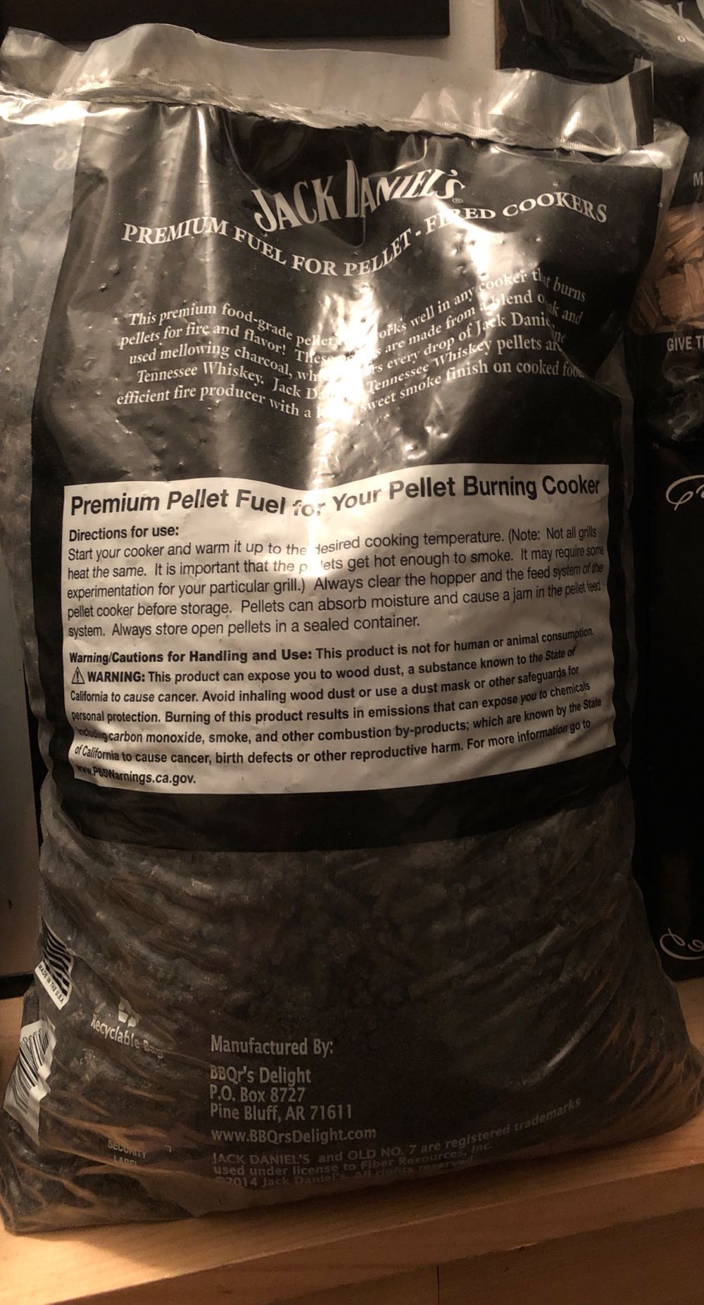 BBQ : Jack Daniel’s Smoking Pellets  alcohol collectible [Barcode 789290003686] - Main Image 2