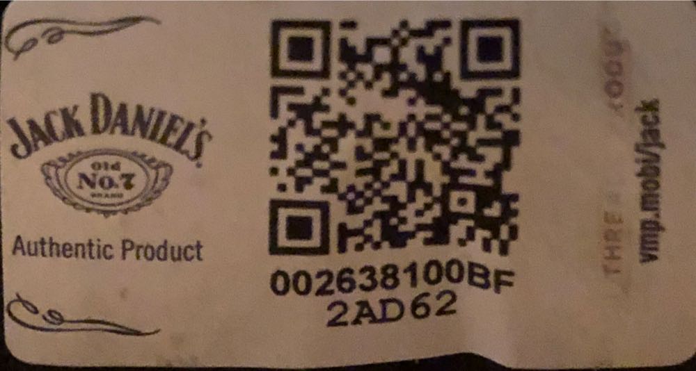 BBQ : Jack Daniel Whiskey Barrels Charcoal Briquette  alcohol collectible [Barcode 023857900439] - Main Image 3