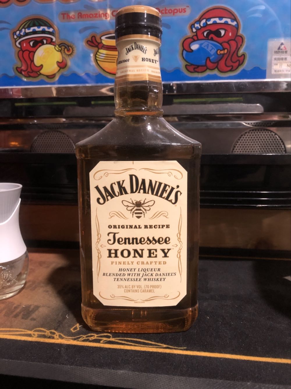 LIQUOR: Jack Daniel’s Honey (4)  (375 mL) alcohol collectible - Main Image 1