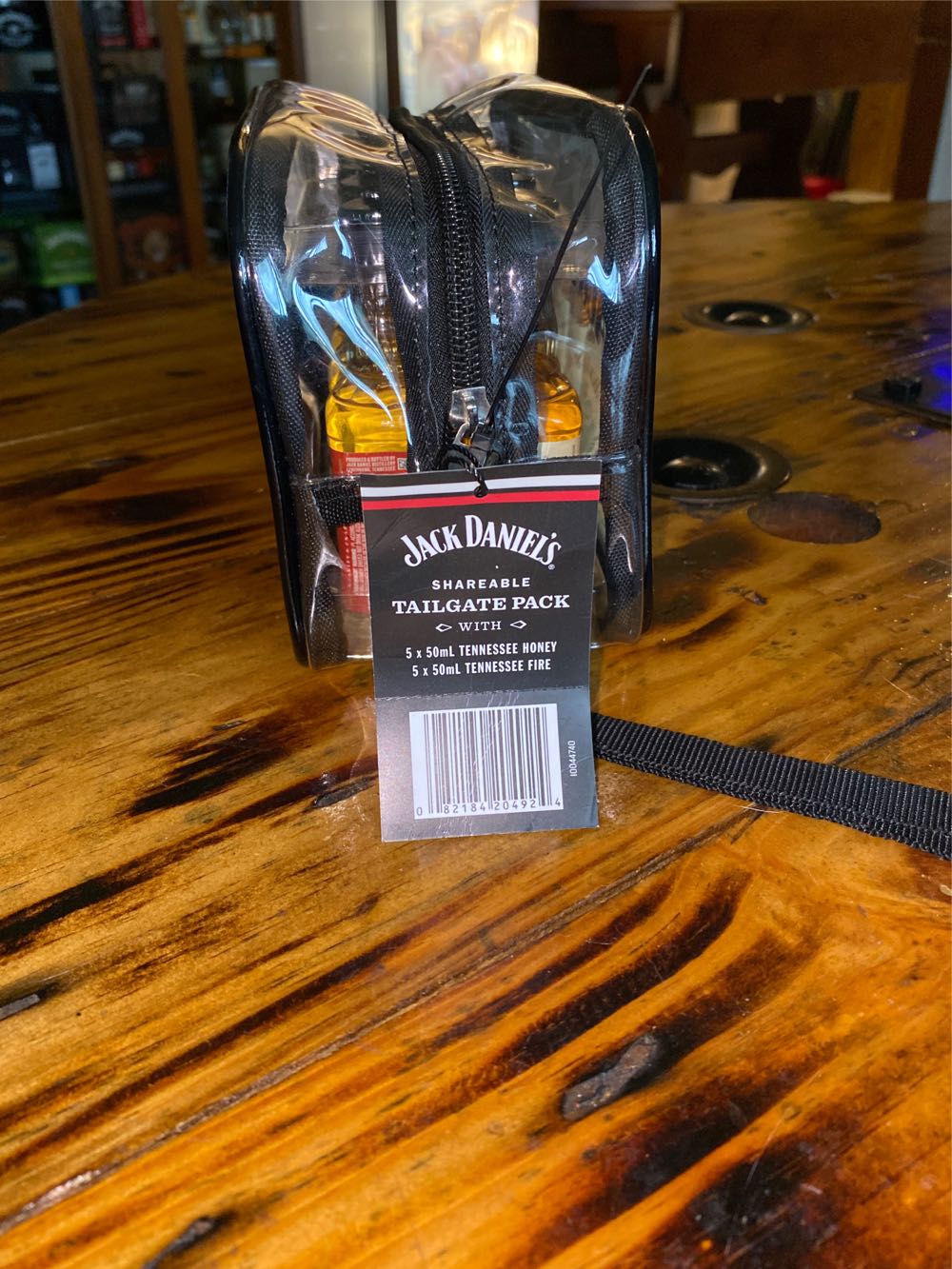 JD Tailgate Pack Fire & Honey - Jack Daniel’s Distillery, Lynchburg, TN (50 mL) alcohol collectible [Barcode 082184204924] - Main Image 2