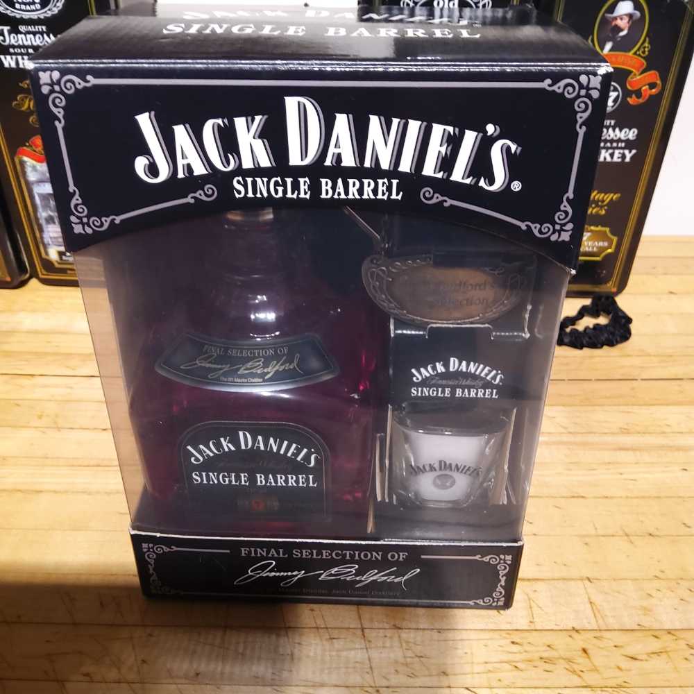 Jimmy Bedfords Final Single Barrel Selection Asian 4-28-08 - Jack Daniel‘s Distillery (750 mL) alcohol collectible - Main Image 3