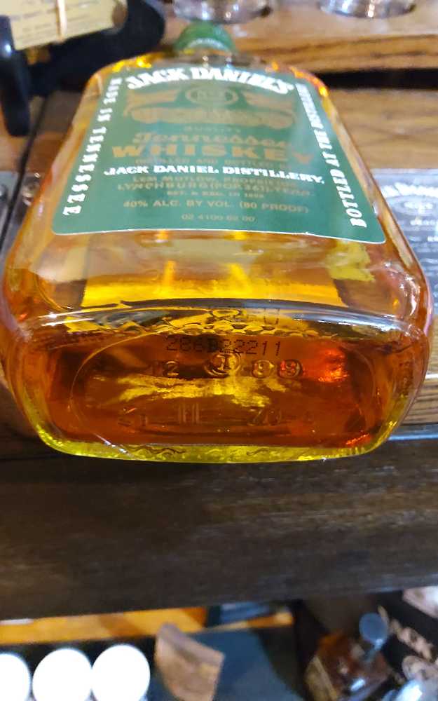 Green Label 375 ML Oval 1999 - Jack Daniels’ Distillery (375 mL) alcohol collectible - Main Image 4
