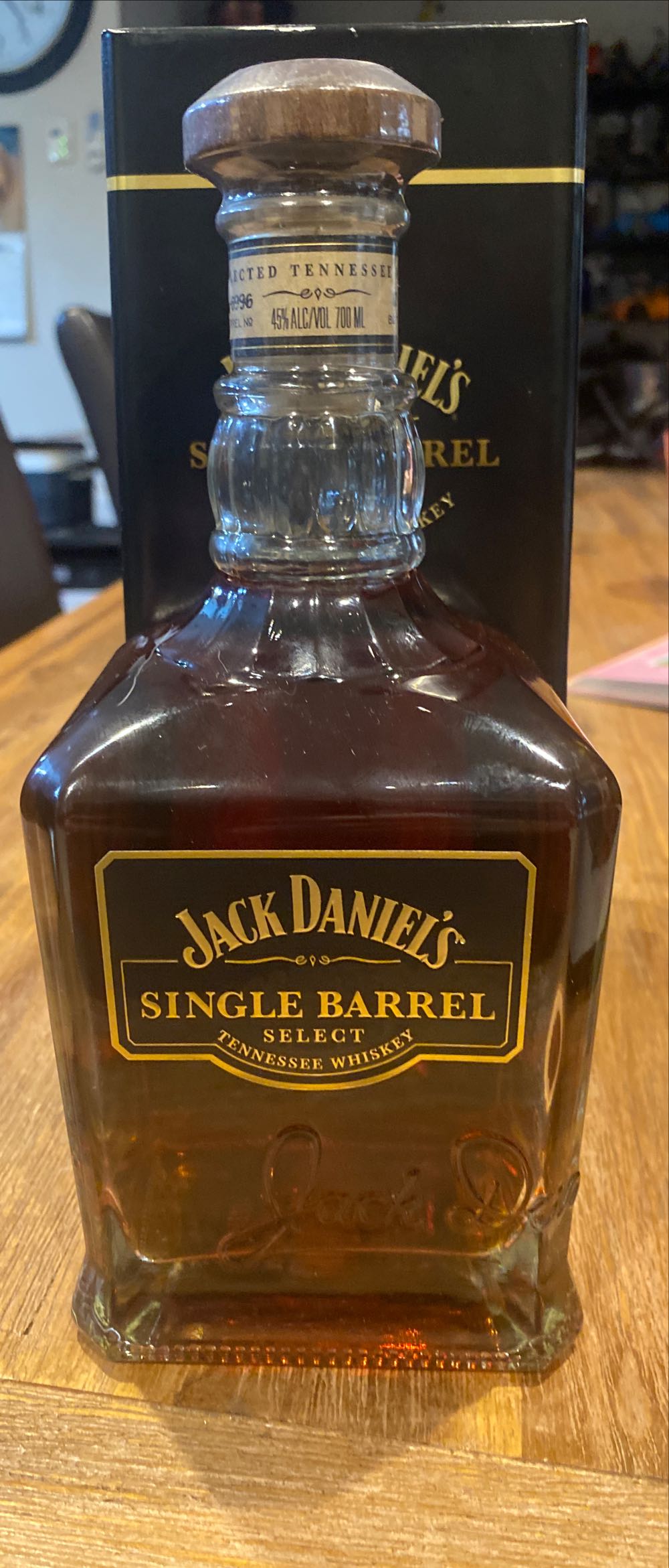 Jack Daniels Single Barrel Box 3-10-06 - Jack Daniel’s Distillery, Lynchburg, TN (700 mL) alcohol collectible - Main Image 2