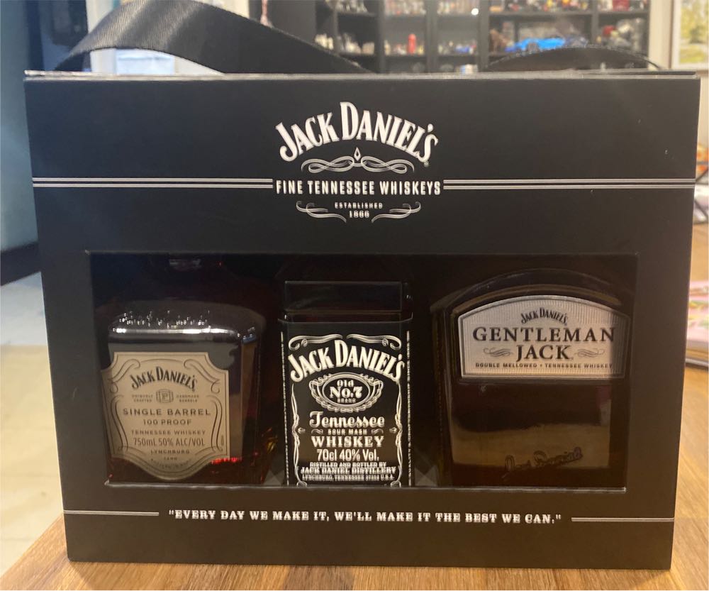 Tiki Lovers Pineapple Flavored Rum