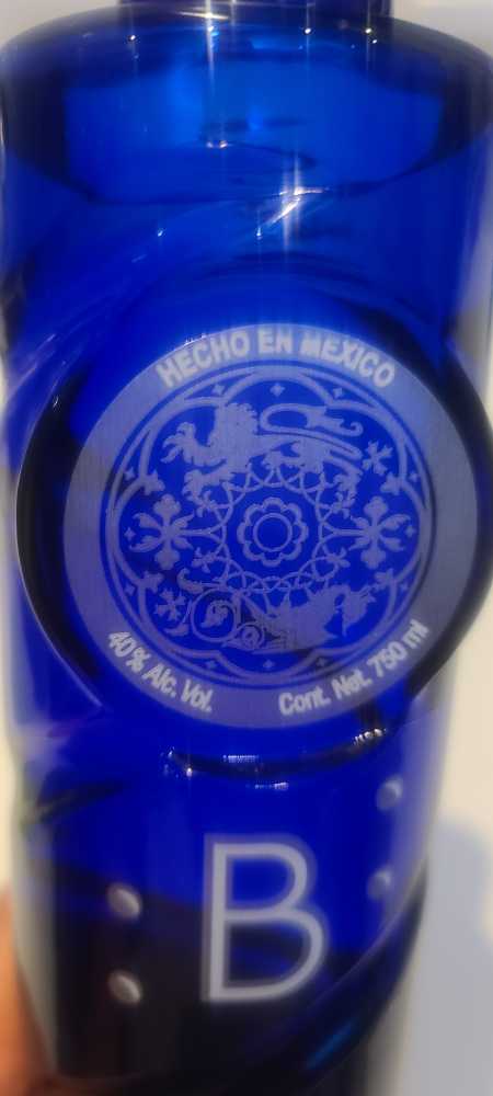 Boker Vodka - Boker (750mL) alcohol collectible [Barcode 7503003555261] - Main Image 2