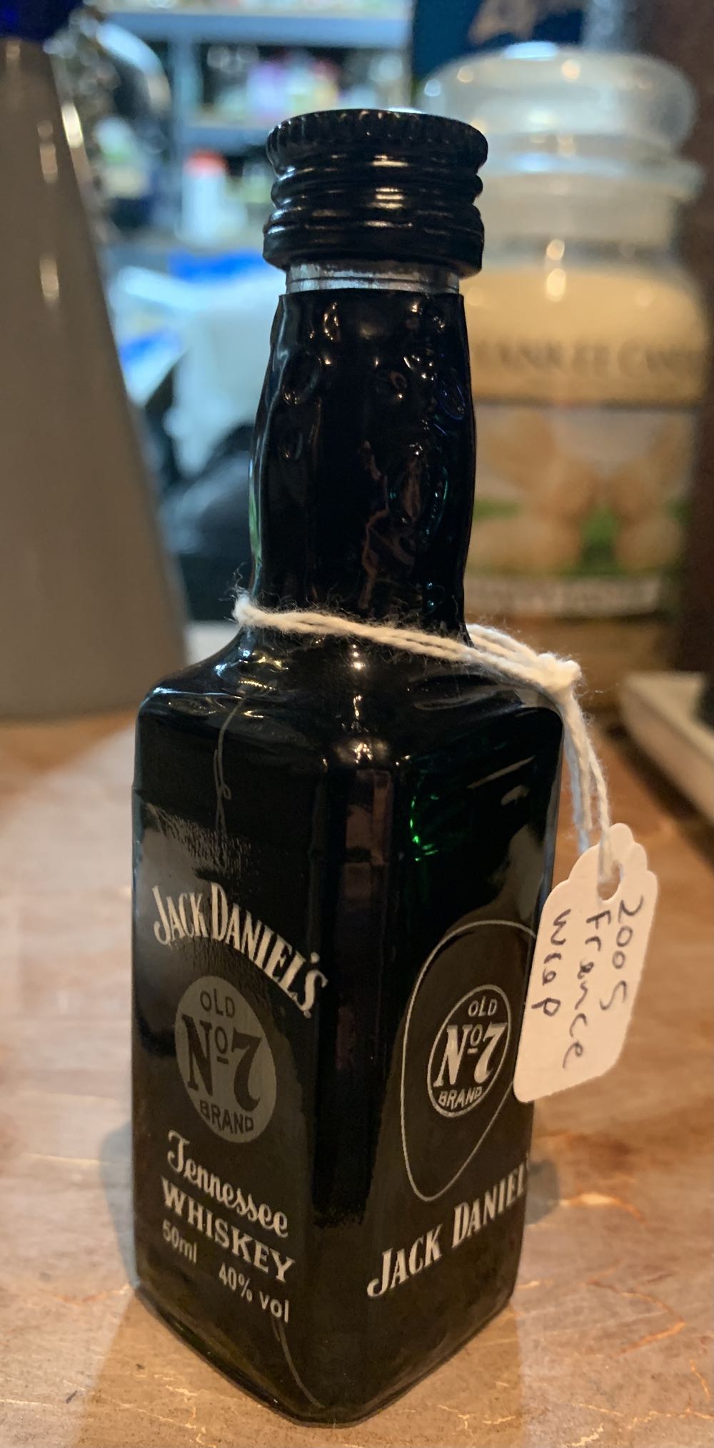 Mini Wrap Black Label 2005 - Jack Daniel Distillery (50 mL) alcohol collectible - Main Image 2