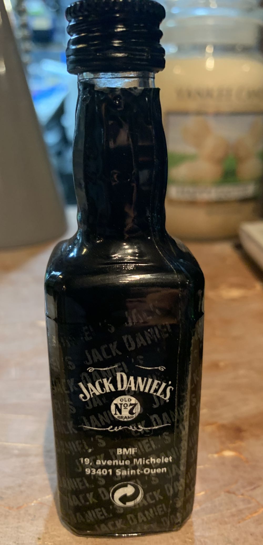 Mini Wrap Black 2005 - Jack Daniel Distillery (50 mL) alcohol collectible - Main Image 3
