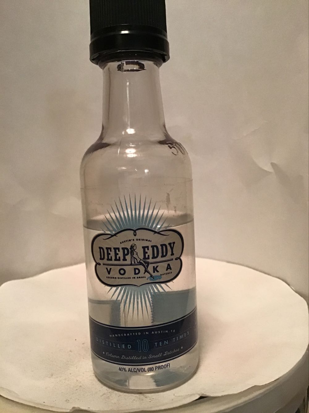 Deep Eddy Lemon - Deep Eddy Distilling Co. (50 mL) alcohol collectible [Barcode 856065002400] - Main Image 2