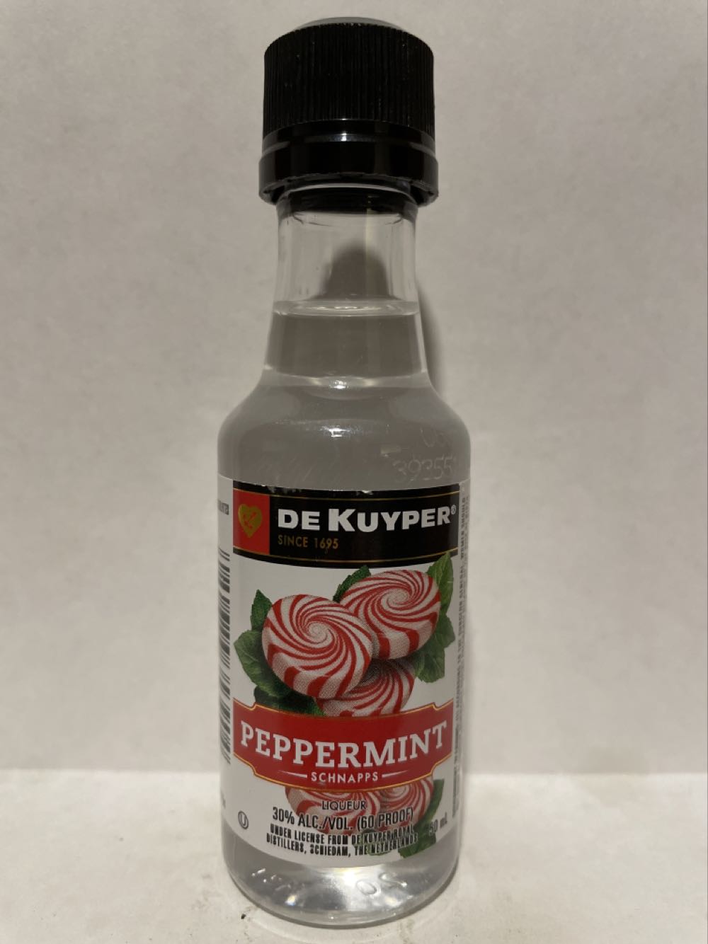 veil whipped cream & Peppermint & Coconut & Gingerbread