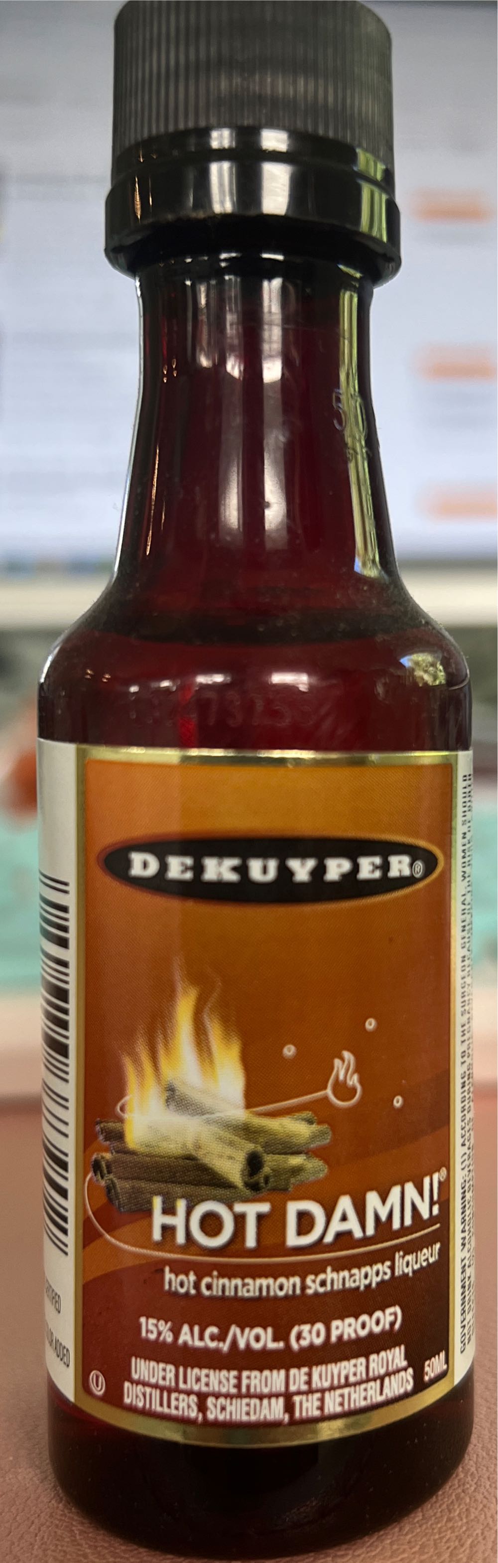 Dekuyper Hot Damn (Version 2)  (50 mL) alcohol collectible [Barcode 080686373902] - Main Image 2