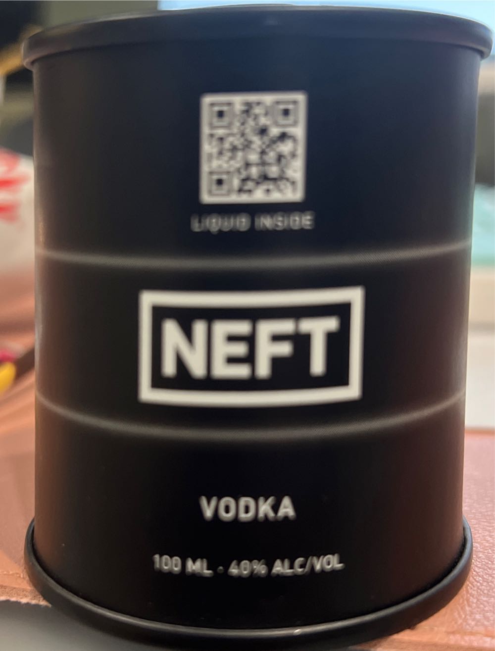 Neft Vodka Black Barrel - Russia (100 mL) alcohol collectible [Barcode 5453003310594] - Main Image 2