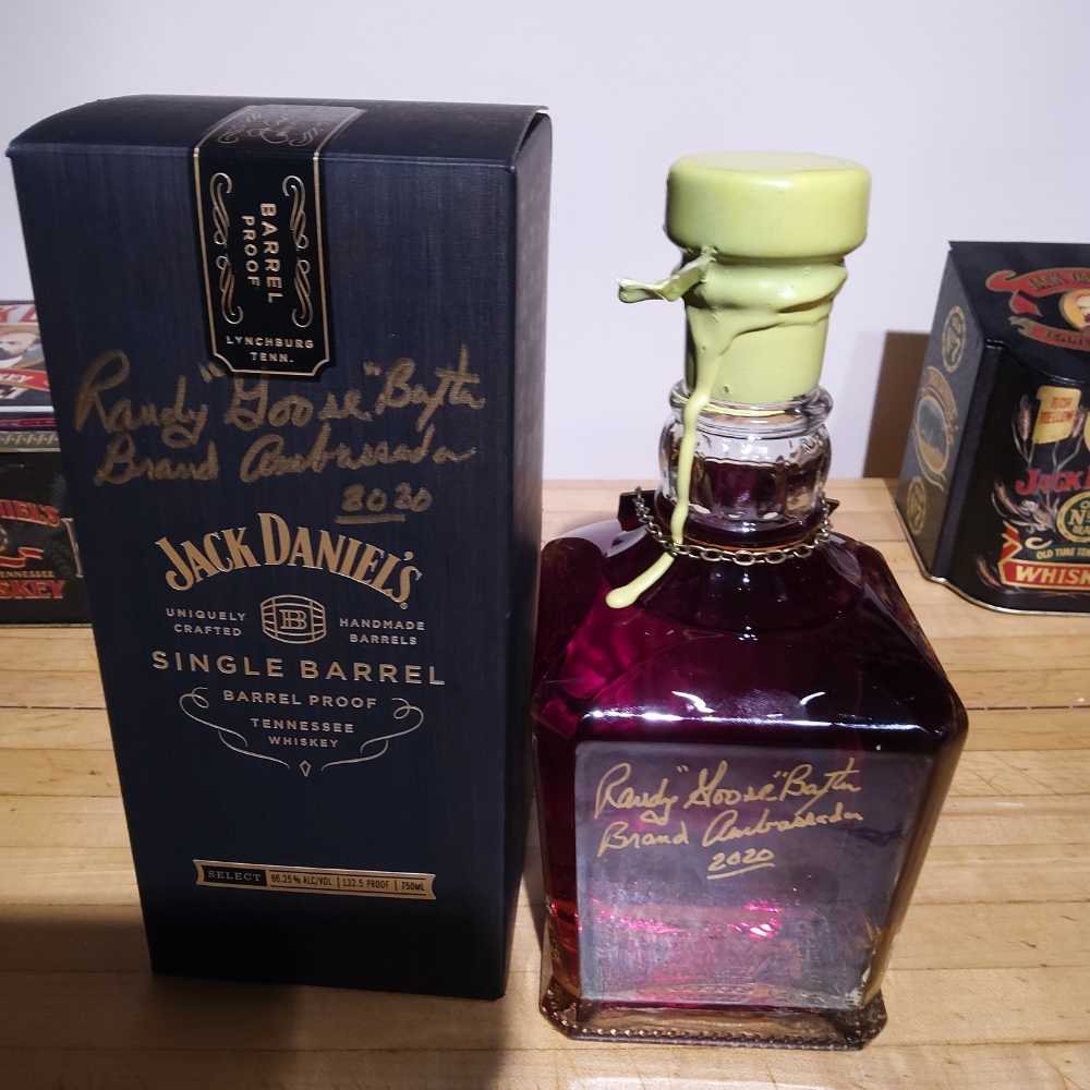 Goose Christmas Goose - Jack Daniel’s Distillery, Lynchburg, TN (750 mL) alcohol collectible - Main Image 3