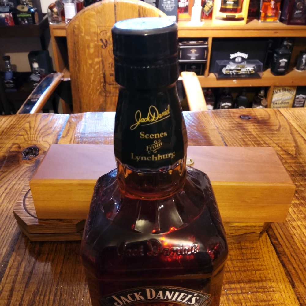 One Liter Scenes of LynchBurg # 1 - Jack Daniels’ Distillery (1 L) alcohol collectible - Main Image 3