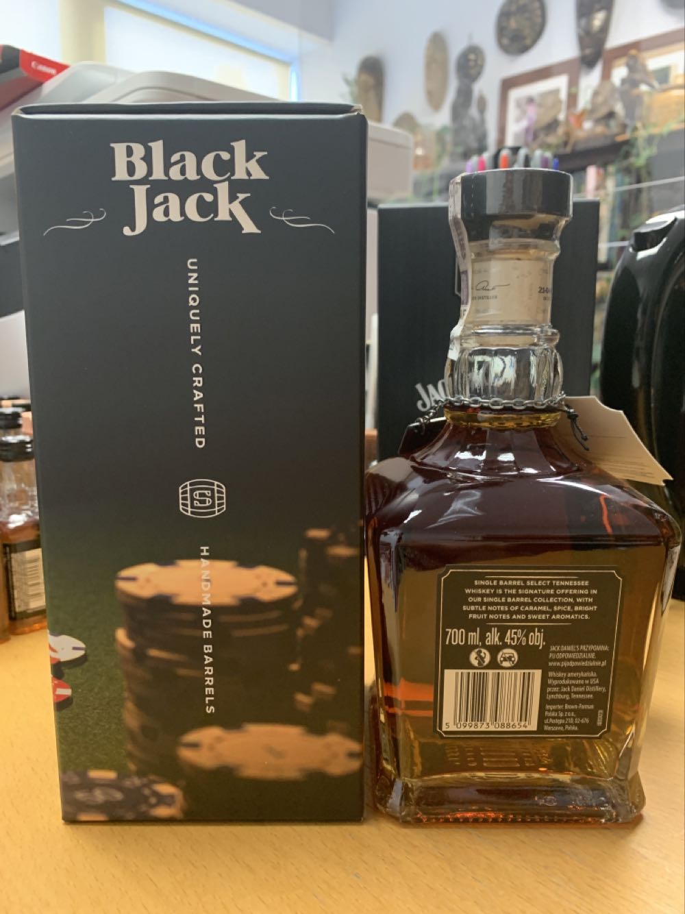 Black Jack- Poland - Jack Daniel Distillery (750 mL) alcohol collectible [Barcode 5099873088654] - Main Image 4