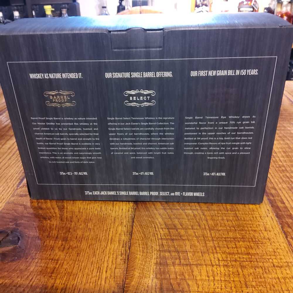 Single Barrel Gift Pack Assortment 375 ml - Jack Daniel‘s Distillery (375 mL) alcohol collectible - Main Image 2