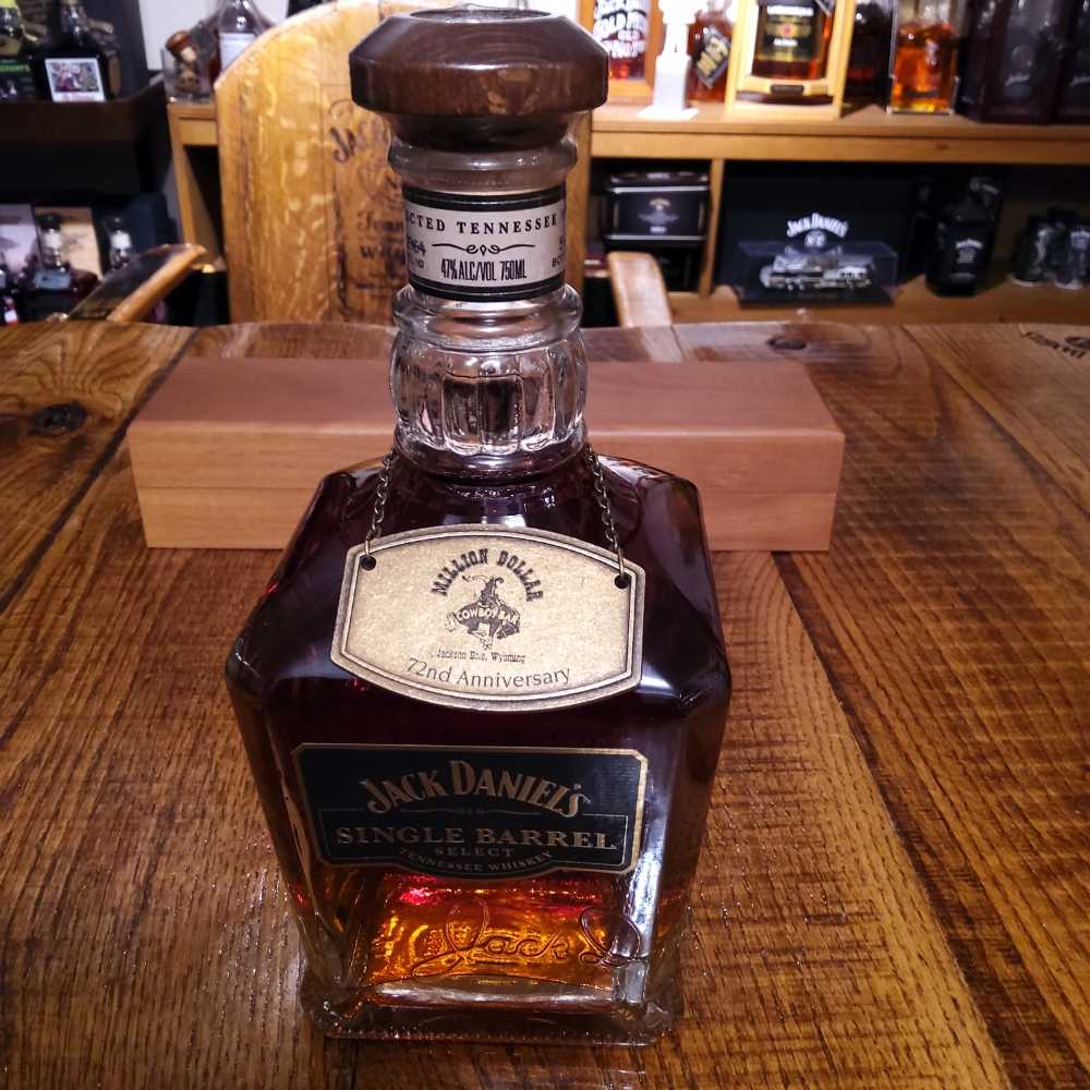 BACARDÍ Ron Casa Bacardi Special Reserve Hand Bottled